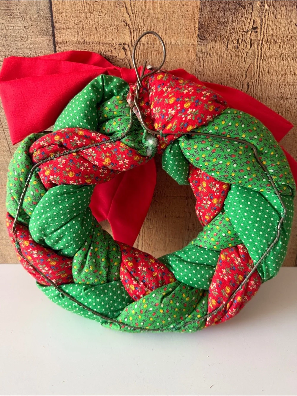 VTG Handmade Kitschy Quilted Red and Green Christmas Wreath Cottagecore